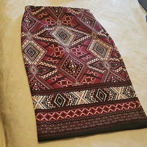 Midi pencil skirt with fun print